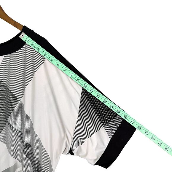 Chicos Travelers Tunic Top Women's Black Geometric Round Neck Zs /3 - Picture 6 of 13